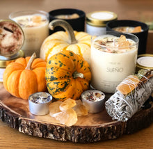 Load image into Gallery viewer, Feliz Soy Pumpkin Spice Candle
